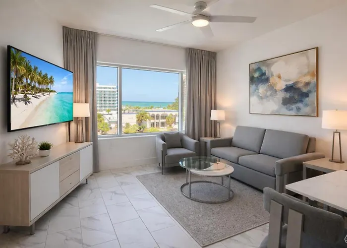 Cw Hotel 4*